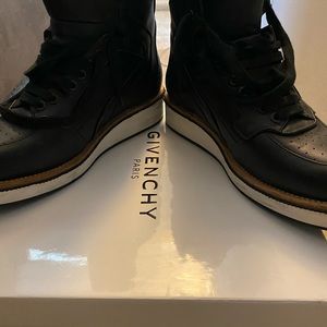 Used designer tennis